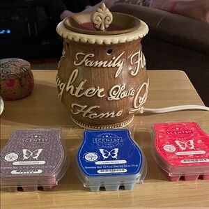Brown Wax Warmer with three Scentsy Wax Melts